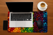 Podkładka na biurko 50×70 cm, wzór Candies – ekologiczny filc, nadruk HD, ochrona blatu, do biura i pokoju – Bertoni - 2